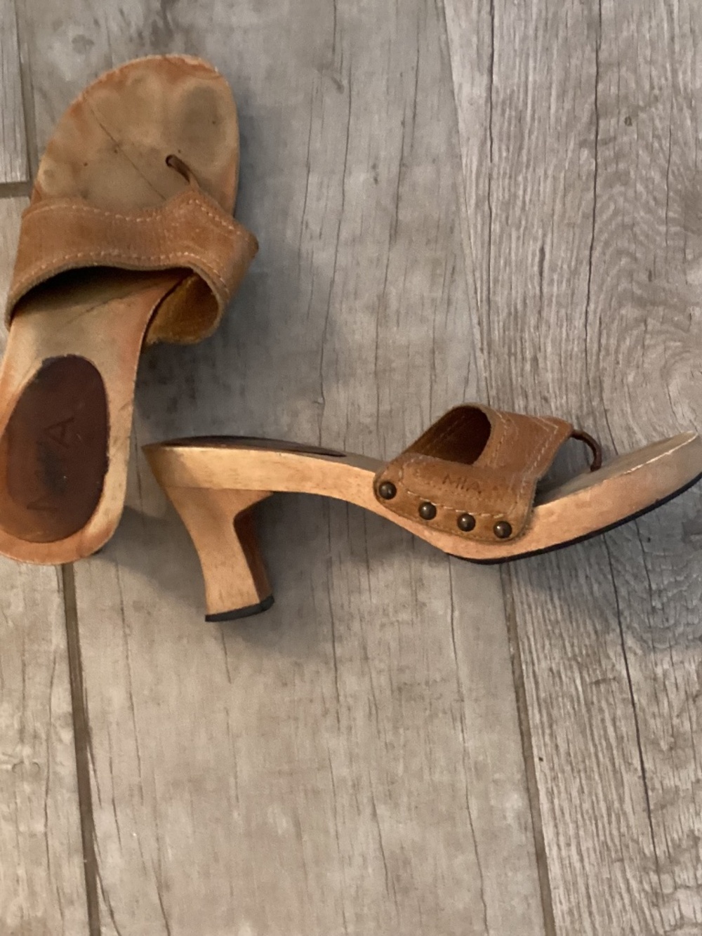 Mia Leather wood high heel sandals heeled size 8 neutral tan brown